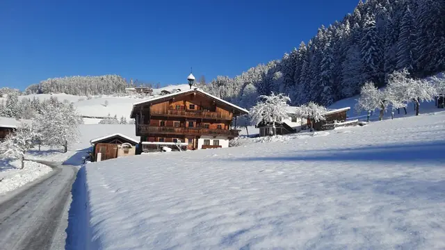 Der Köckenhof und die Landschaft am Hof im Lauf des Jahres